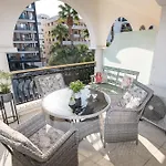 Quattro Center Apartment Larnaca