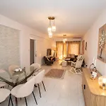 Quattro Center Apartment