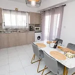 Quattro Center Apartment