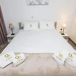 Quattro Center Apartament *