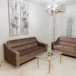Apartment Quattro Center *